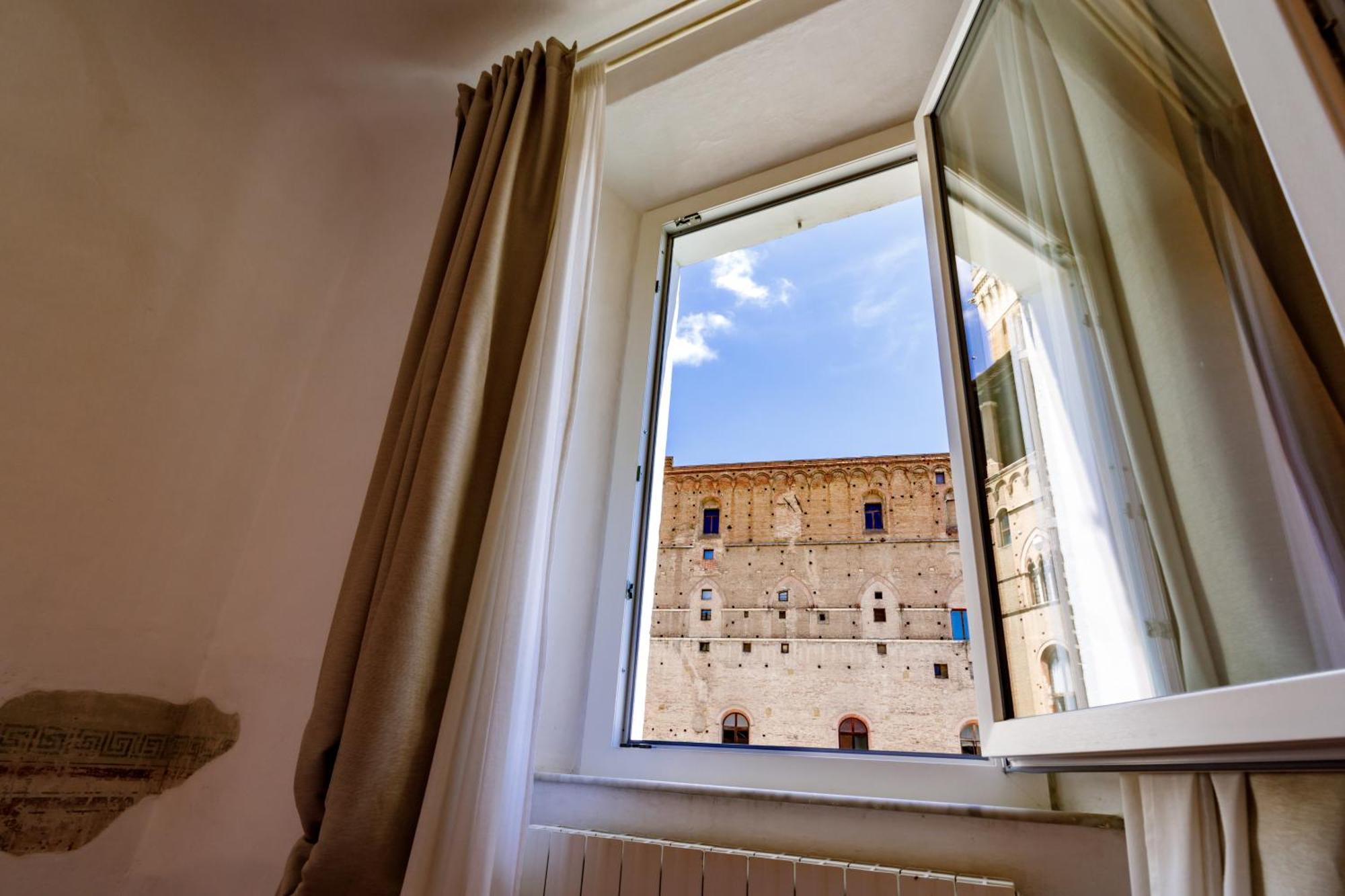 Charme Centro Storico Leilighet Siena Eksteriør bilde